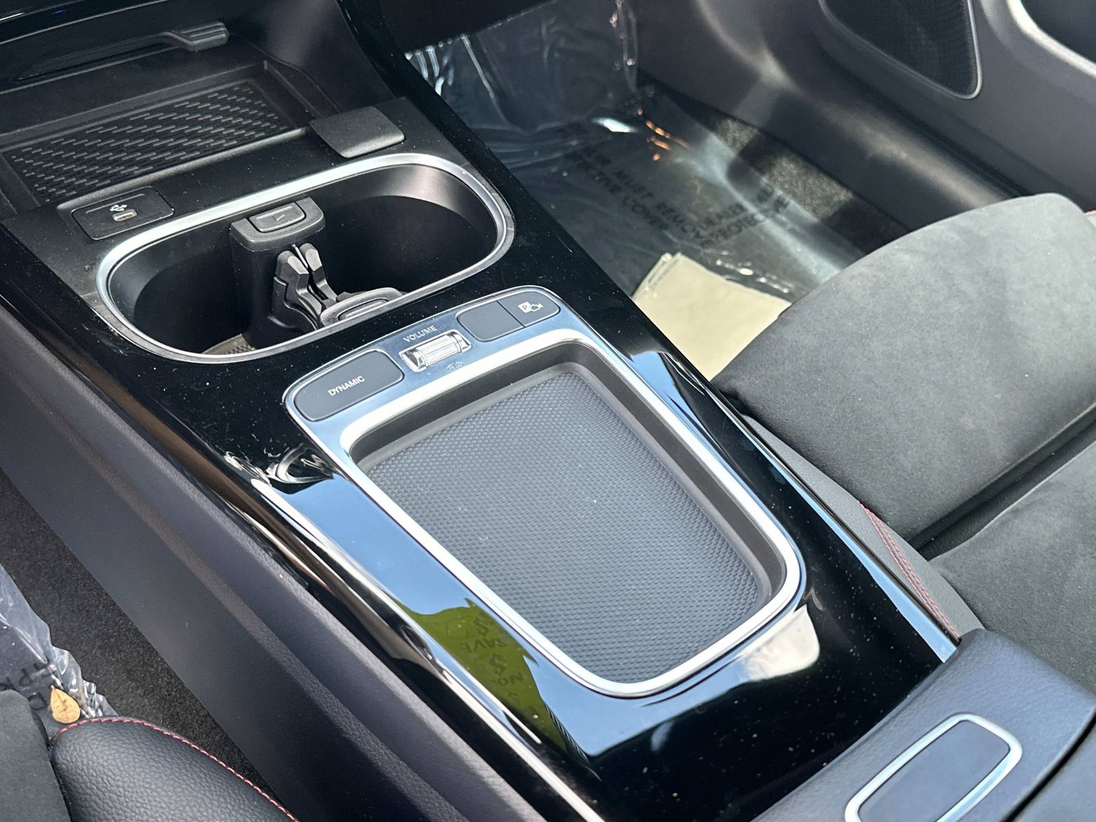 Certified 2024 Mercedes-Benz CLA 35 AMG 4MATIC image 21