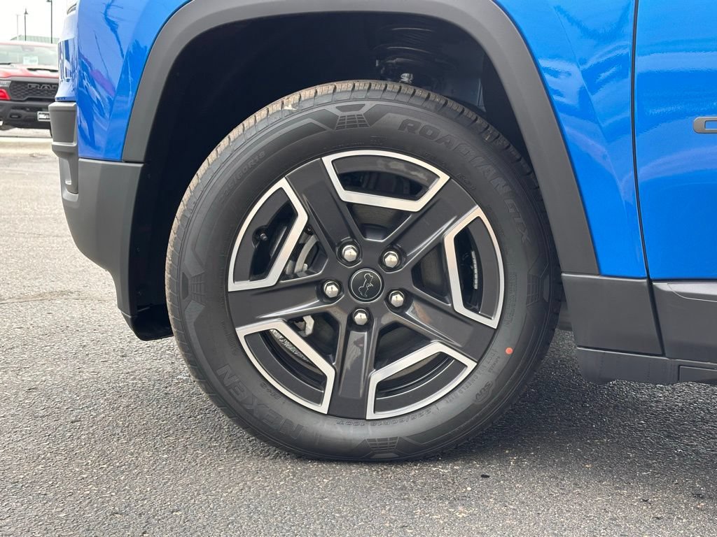New 2026 Jeep Cherokee Laredo AWD/4WD image 8