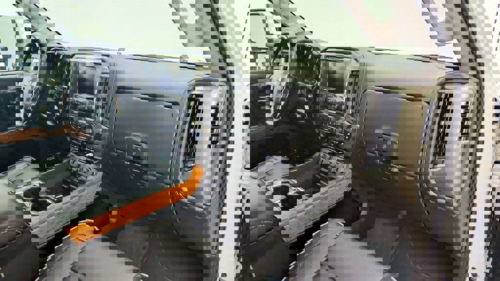 Used 2019 Chevrolet Silverado 3500 High Country w/ Duramax Plus Package image 25