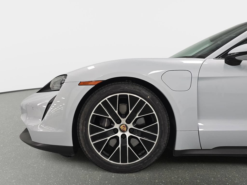 Certified 2022 Porsche Taycan RWD image 10