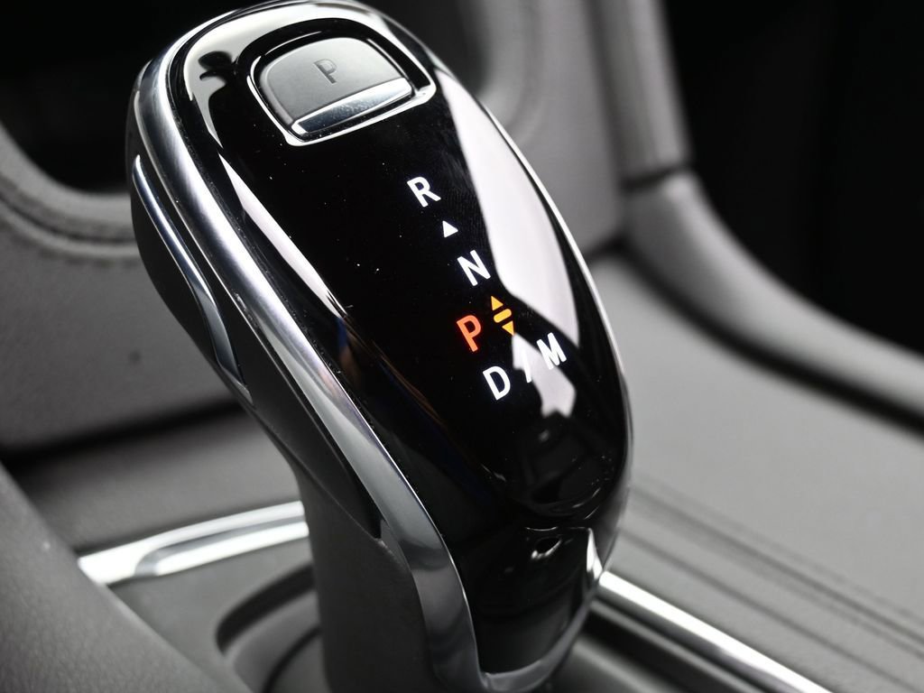 Used 2024 Cadillac XT6 Luxury image 31