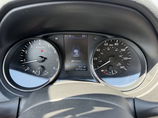 Used 2020 Nissan Rogue S FWD image 18