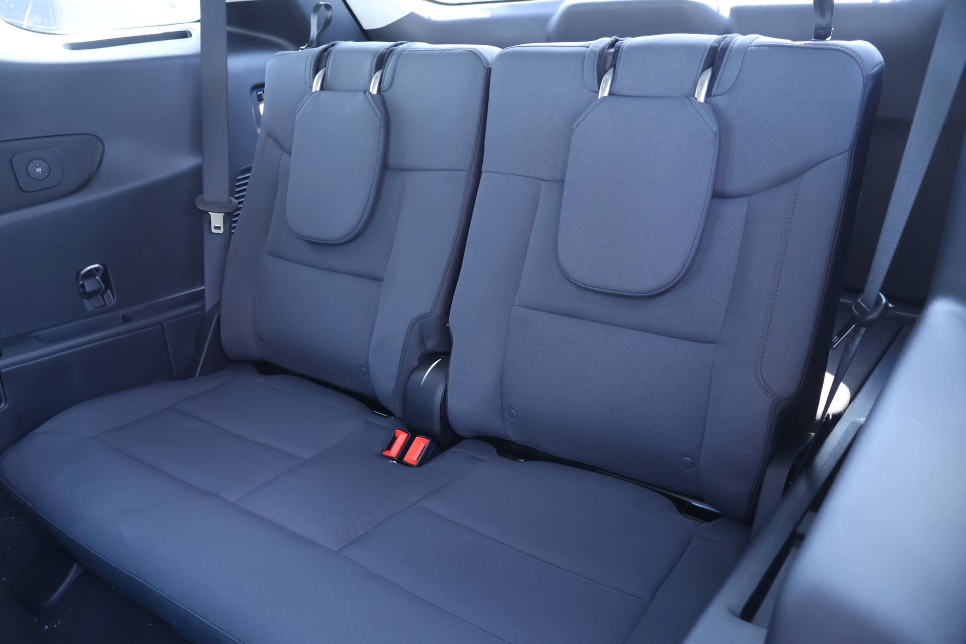 New 2026 Ford Explorer Active RWD image 14