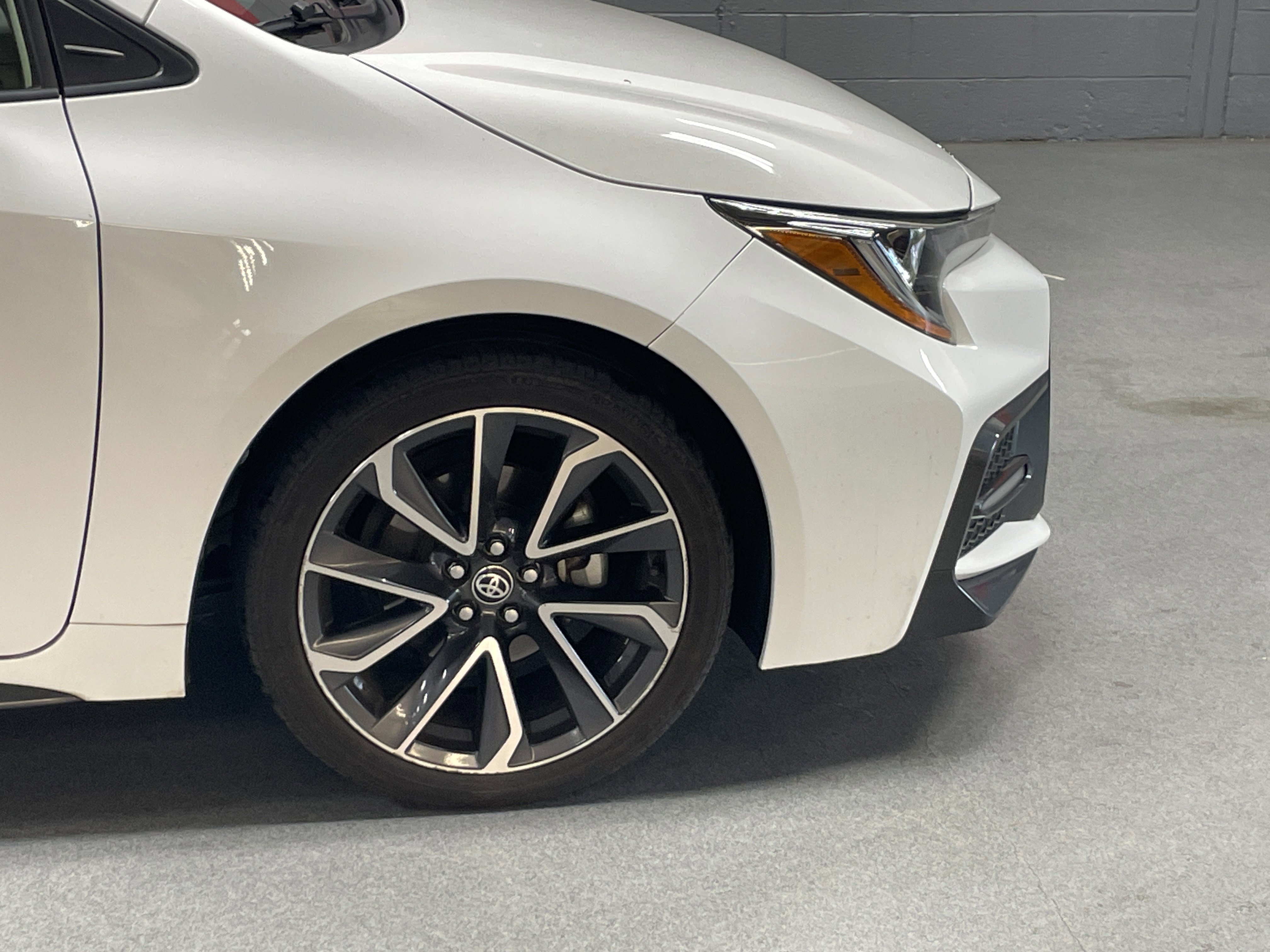 Used 2020 Toyota Corolla SE image 8