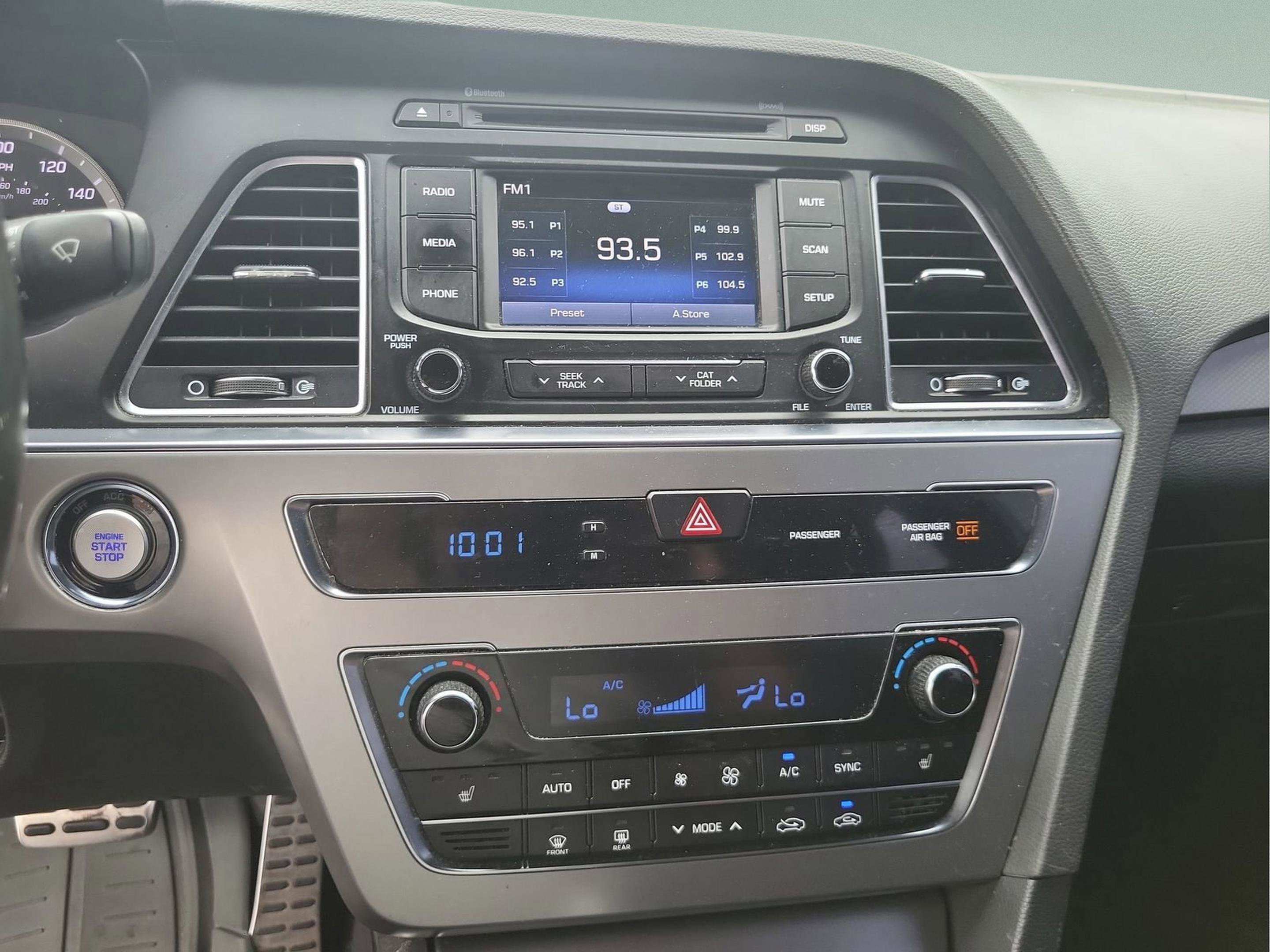 Used 2015 Hyundai Sonata Sport 2.0T w/ Winter Package image 12