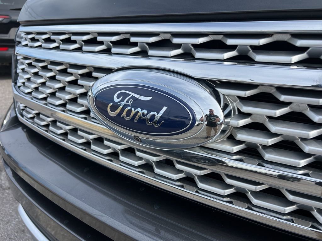 Used 2020 Ford Expedition Platinum image 11