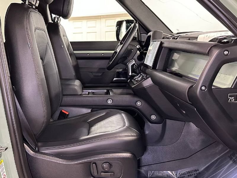 Used 2023 Land Rover Defender 110 75th Limited Edition AWD/4WD image 21
