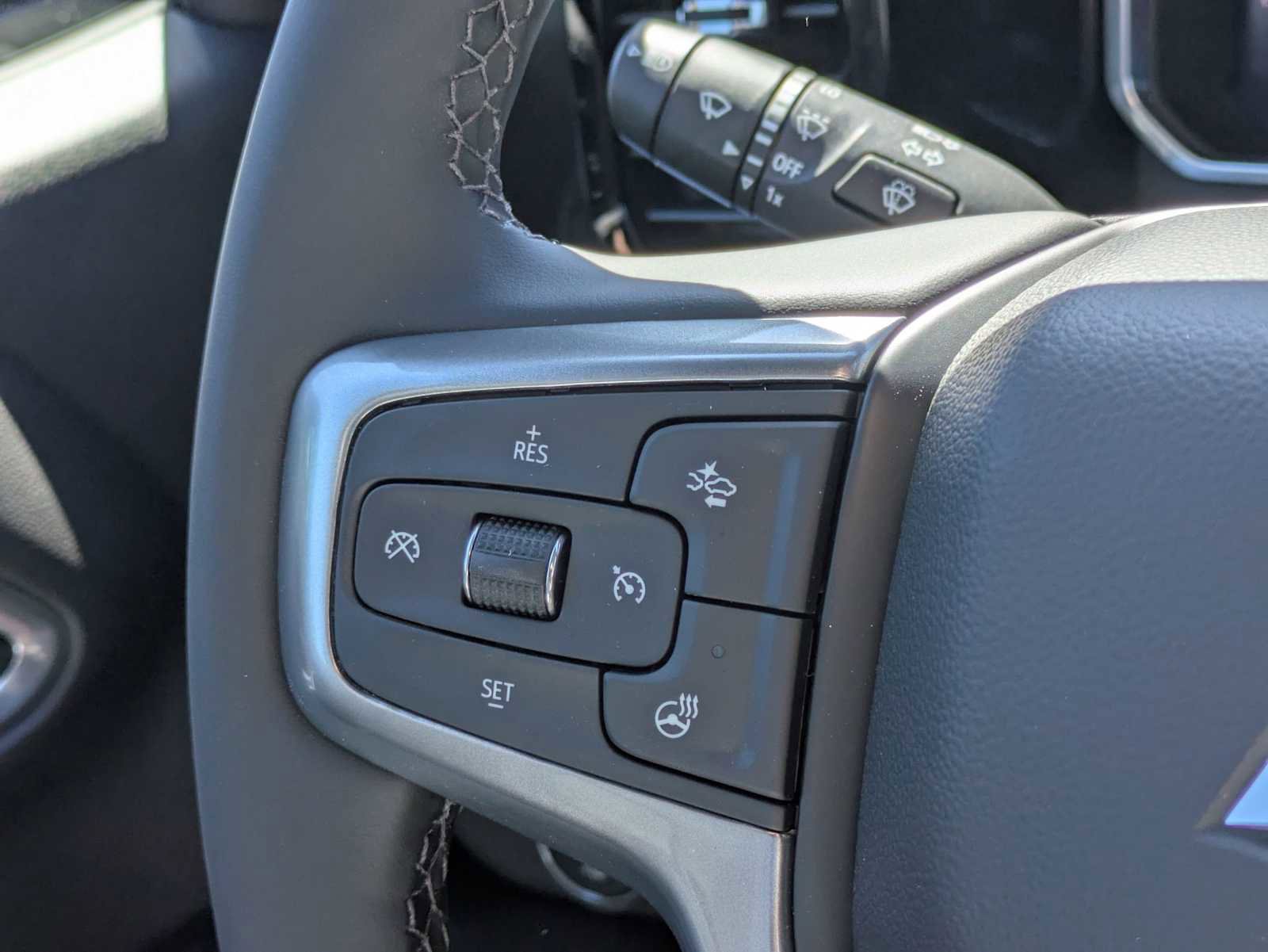New 2026 Chevrolet Silverado 1500 RST w/ LPO, Dark Essentials Package AWD/4WD image 25