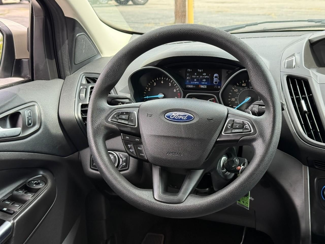 Used 2017 Ford Escape SE FWD image 12