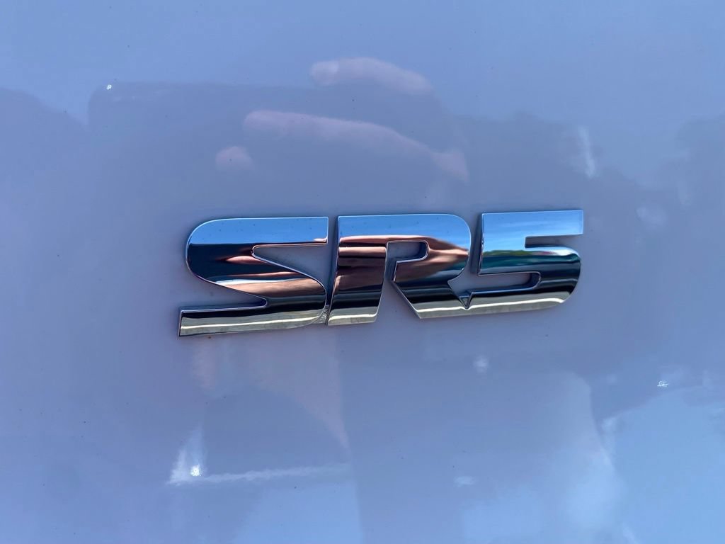 Used 2021 Toyota 4Runner SR5 AWD/4WD image 15