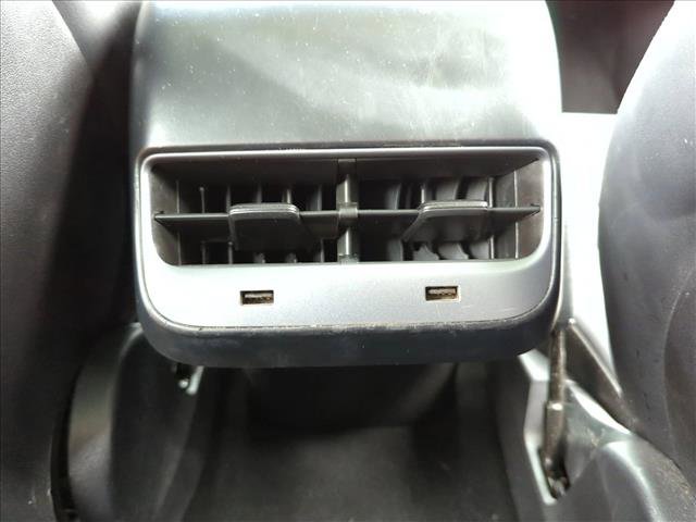 Used 2018 Tesla Model 3 Long Range image 17