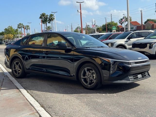 Certified 2025 Kia K4 LXS image 8