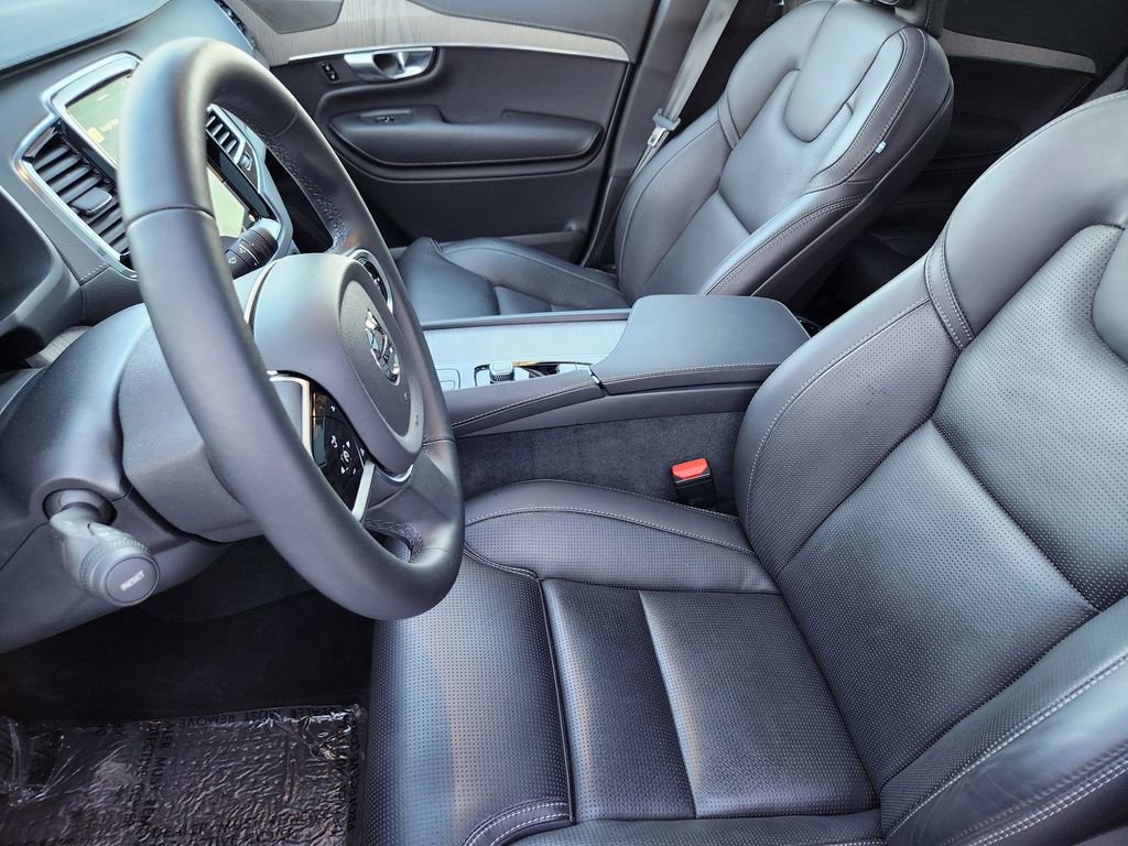 New 2025 Volvo XC90 T8 Ultra w/ Protection Package Premier image 6