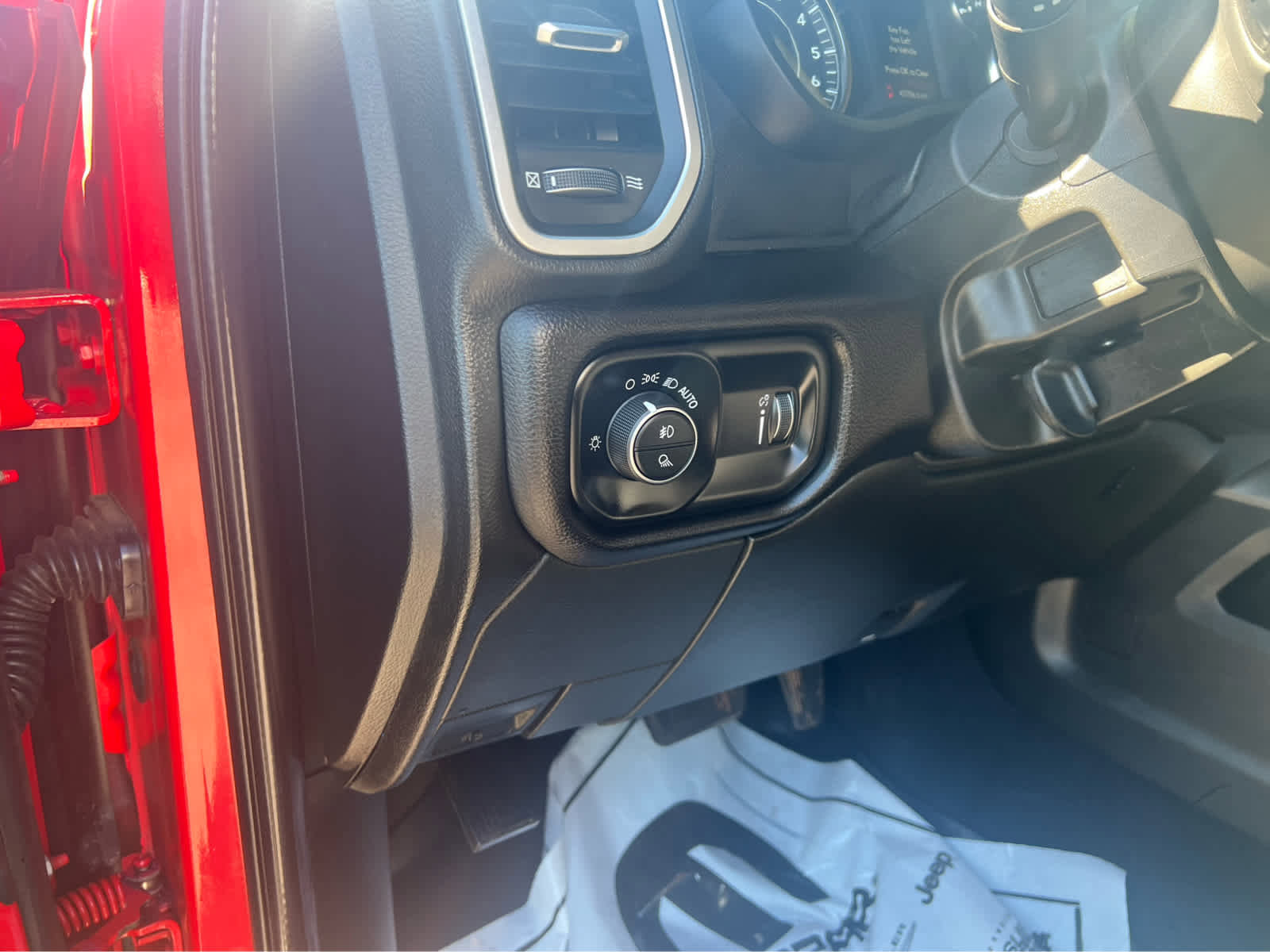 Used 2024 RAM 2500 Big Horn w/ Night Edition image 19