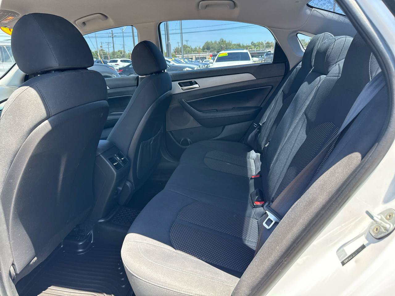Used 2019 Hyundai Sonata SEL w/ Tech Package 02 FWD image 14