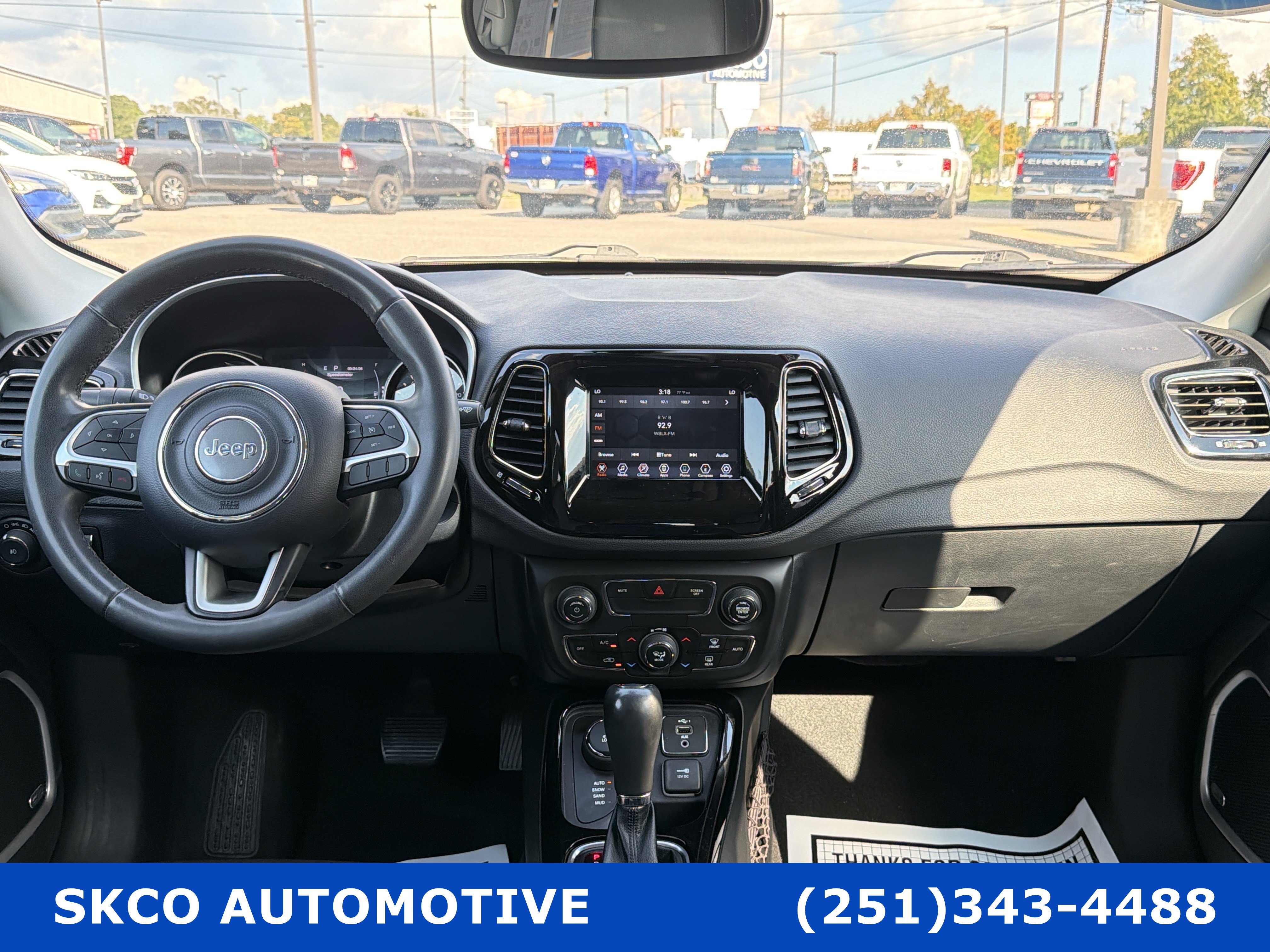 Used 2021 Jeep Compass Latitude w/ Sun and Sound Group AWD/4WD image 15