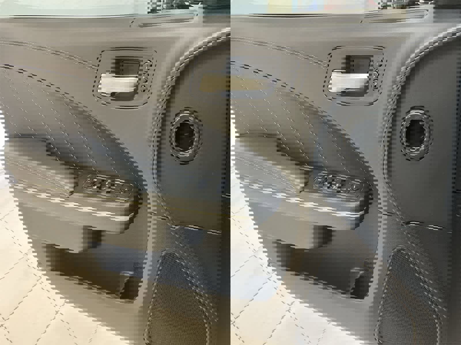 Used 2023 Dodge Charger R/T w/ Plus Group image 15