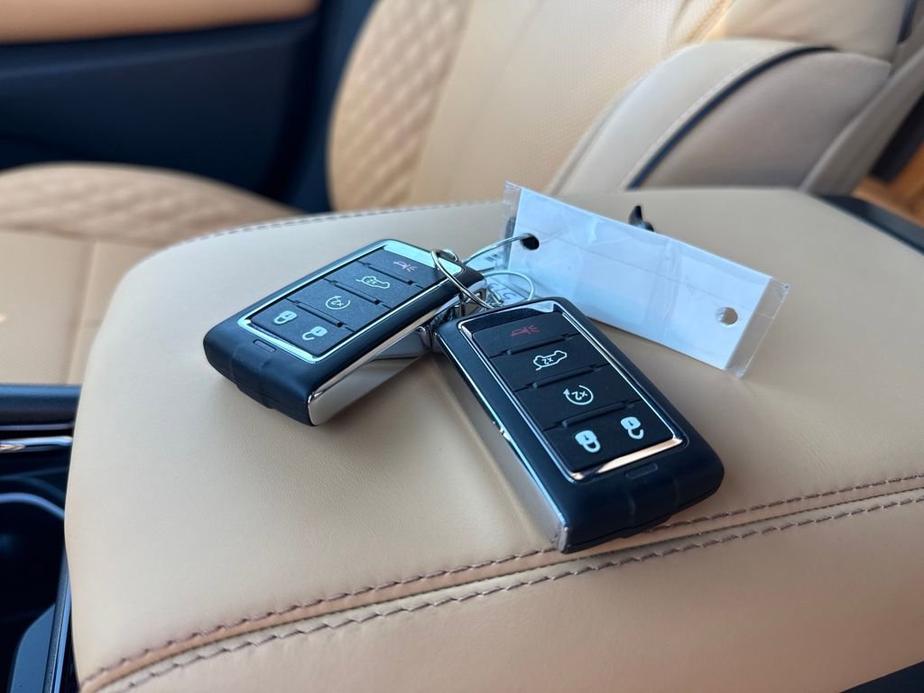 New 2025 Jeep Grand Cherokee L Summit w/ Obsidian Package image 47