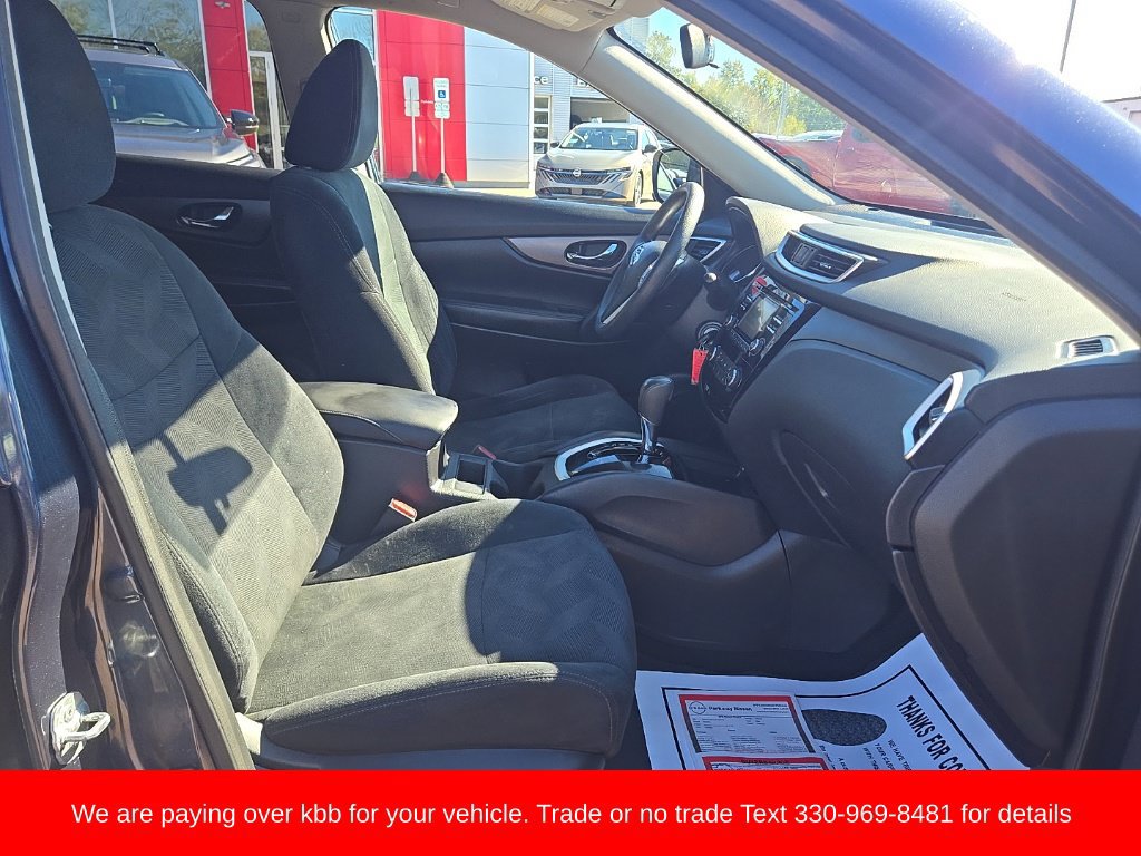 Used 2016 Nissan Rogue S w/ Appearance Package FWD image 21