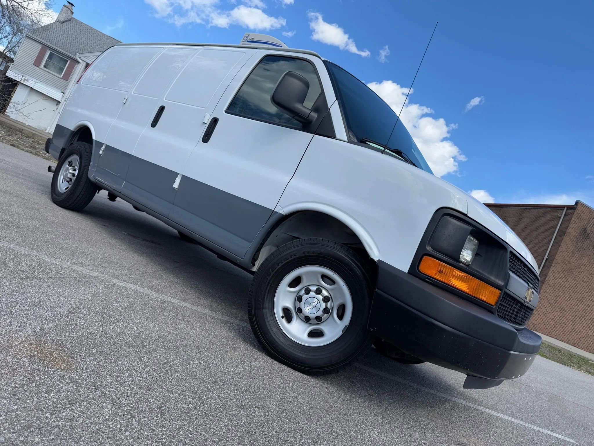 Used 2015 Chevrolet Express 2500 image 49