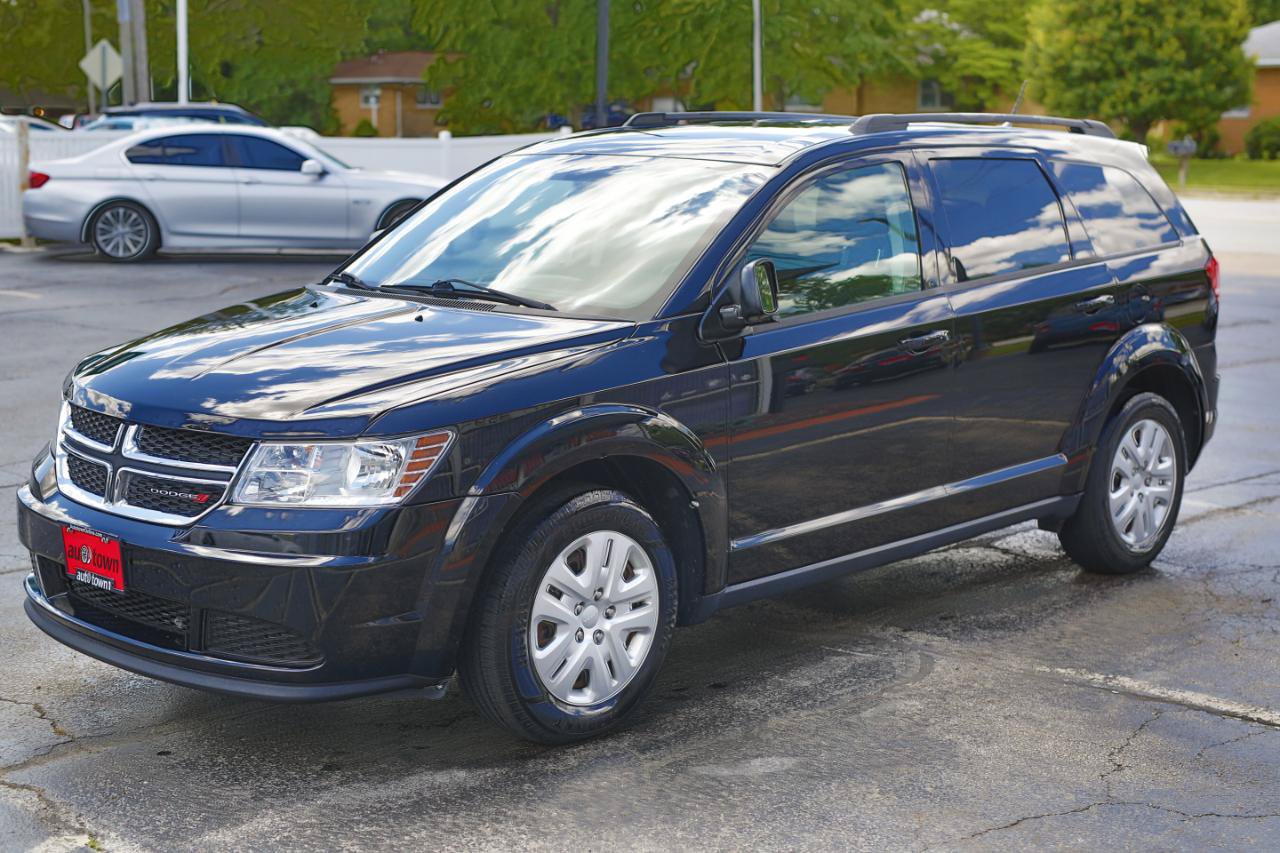 Used 2017 Dodge Journey SE w/ Flexible Seating Group FWD image 3