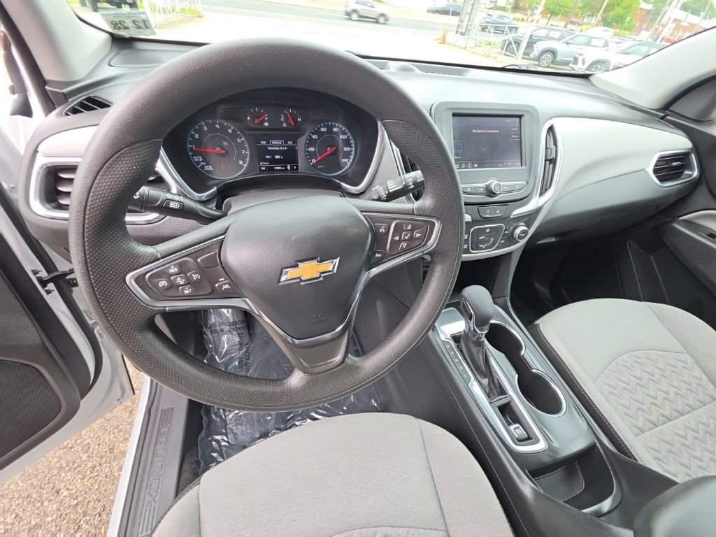 Used 2024 Chevrolet Equinox LS FWD image 10