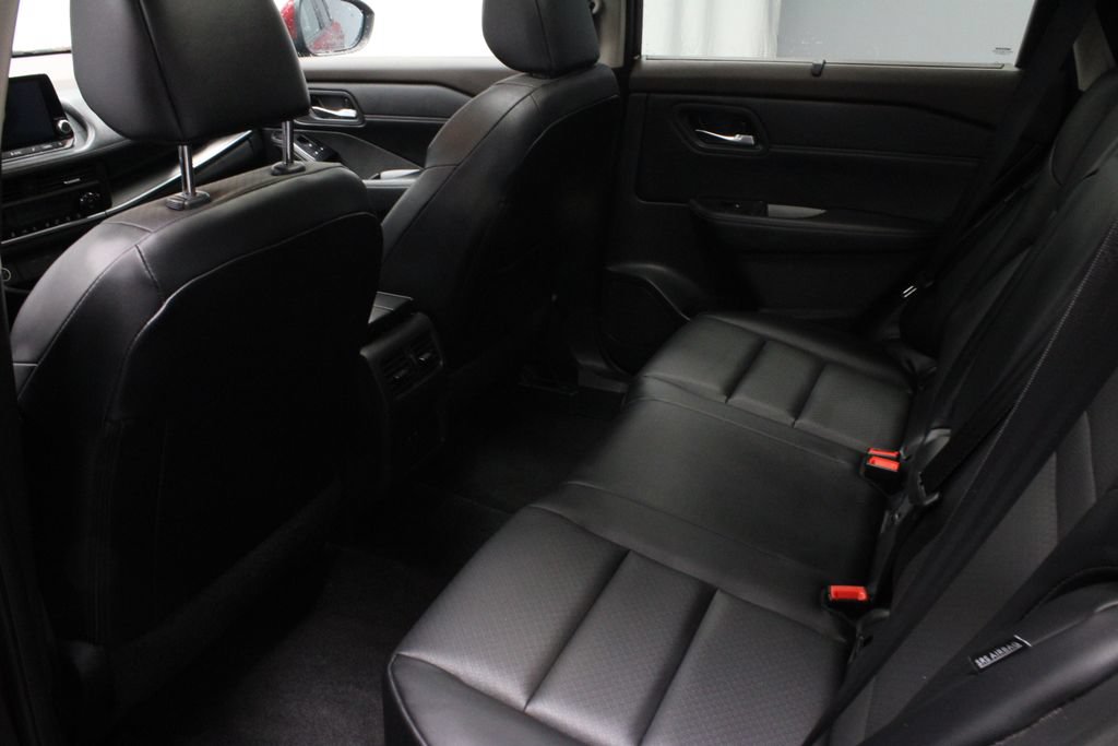 Certified 2023 Nissan Rogue SV w/ SV Premium B Package AWD/4WD image 20