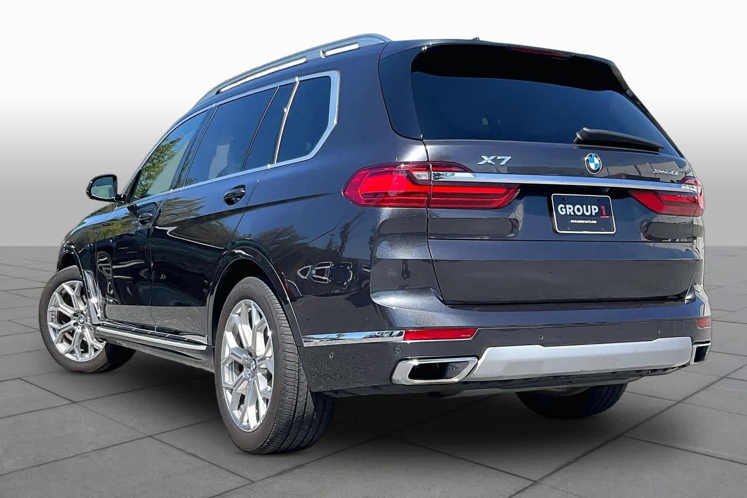 Used 2022 BMW X7 xDrive40i w/ Premium Package AWD/4WD image 11