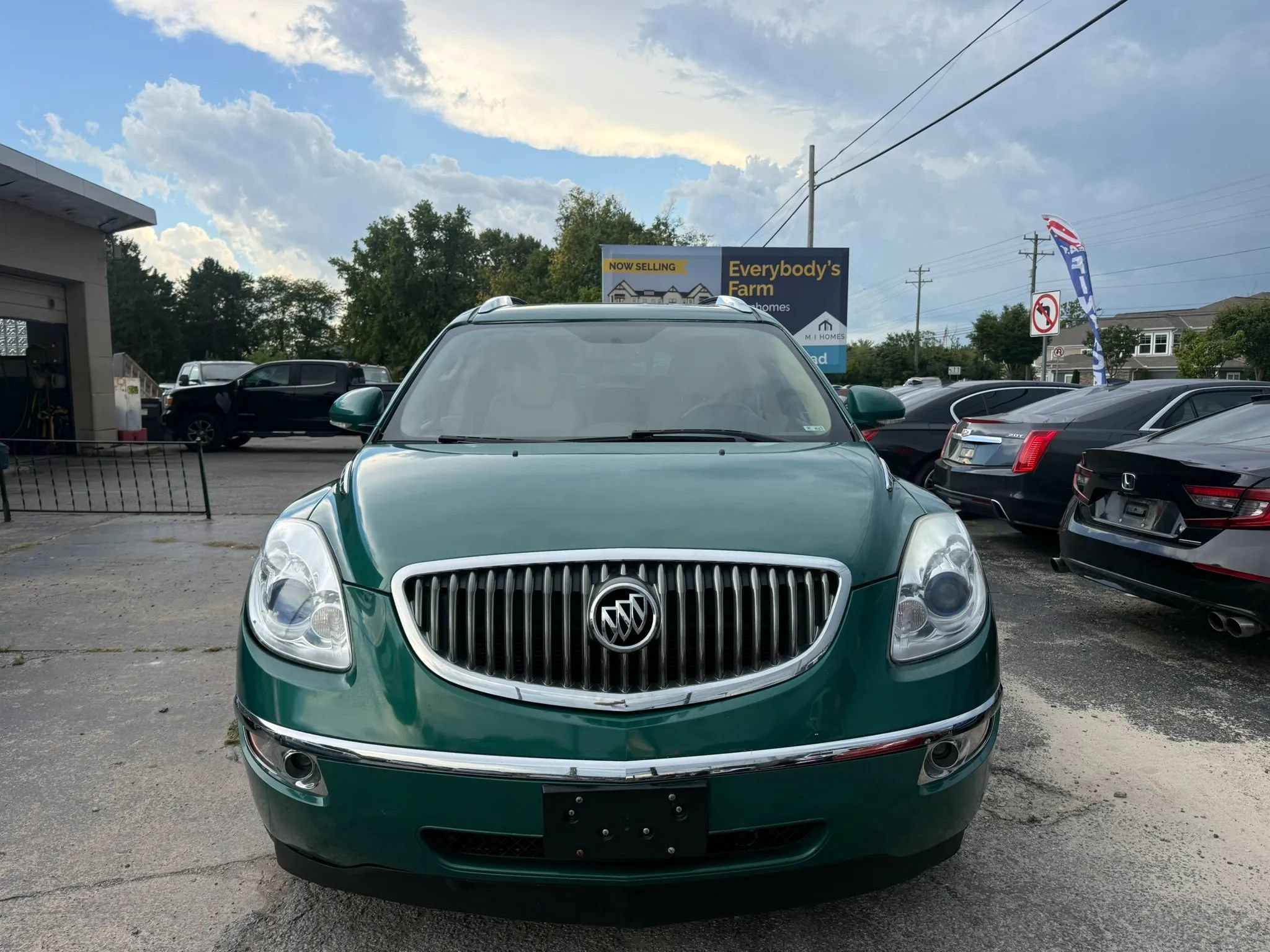 Used 2012 Buick Enclave Leather FWD image 3