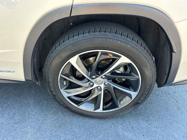 Used 2017 Lexus RX 450h AWD w/ Luxury Package image 12