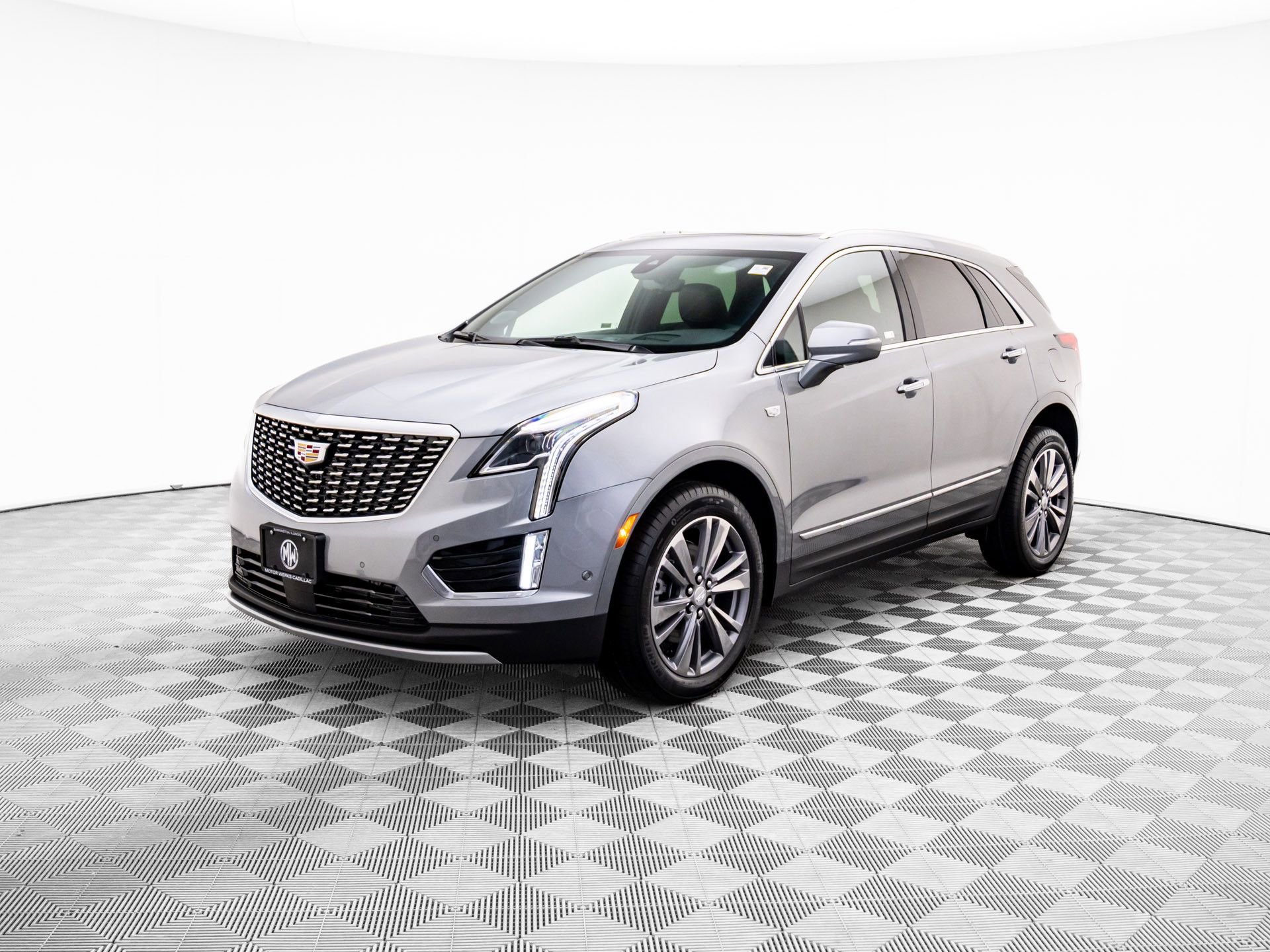New 2026 Cadillac XT5 Premium Luxury w/ Driver Assist Package AWD/4WD image 3