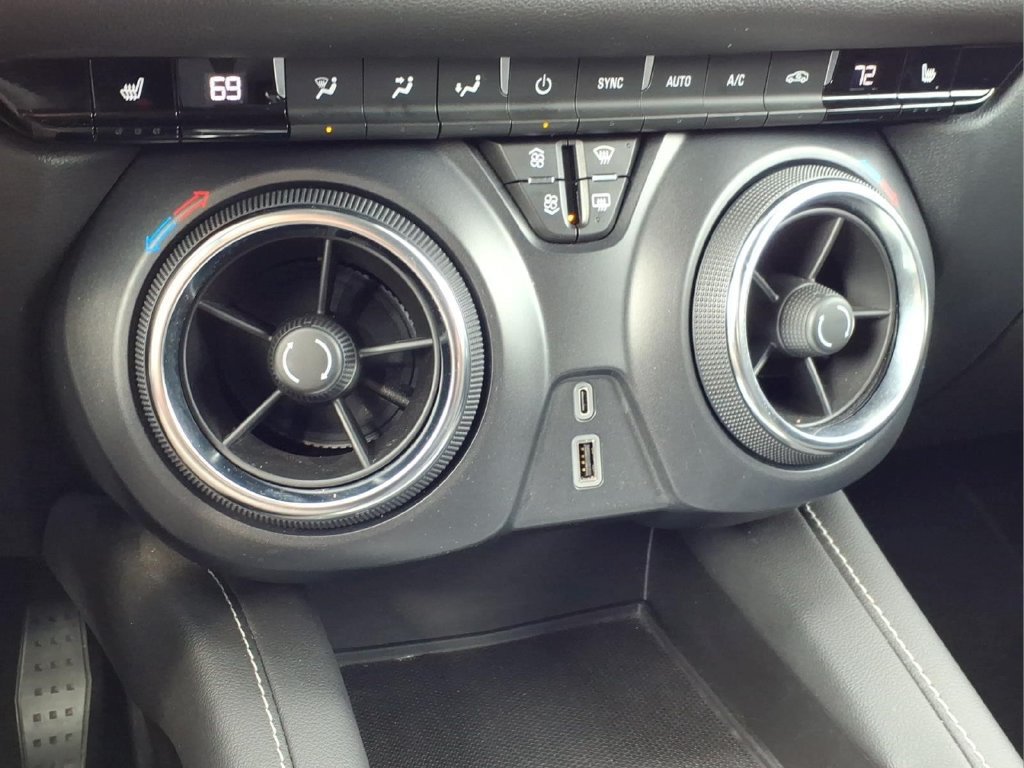Certified 2025 Chevrolet Blazer LT w/ Driver Confidence Package FWD image 11