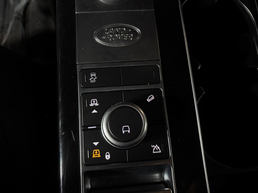 Used 2020 Land Rover Range Rover HSE AWD/4WD image 15