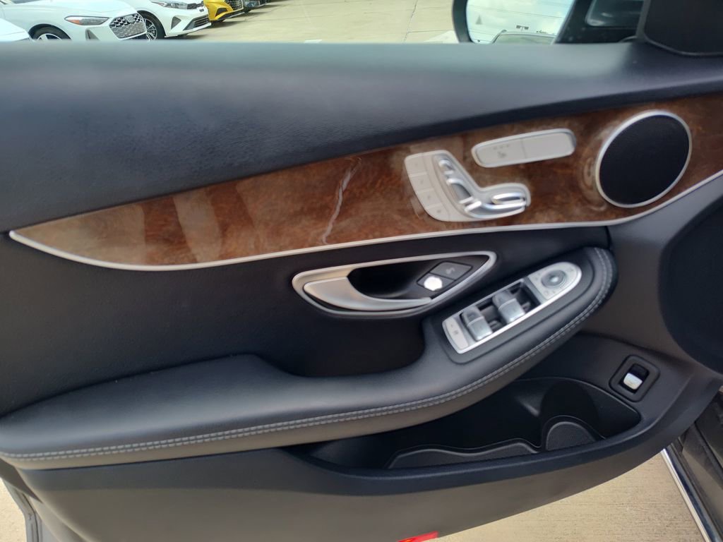 Used 2017 Mercedes-Benz C 300 Sedan image 18