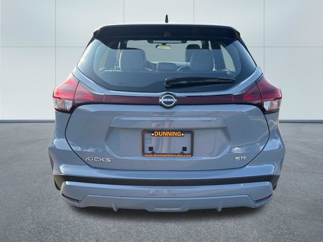 Used 2024 Nissan Kicks SR w/ SR Premium Package FWD image 3