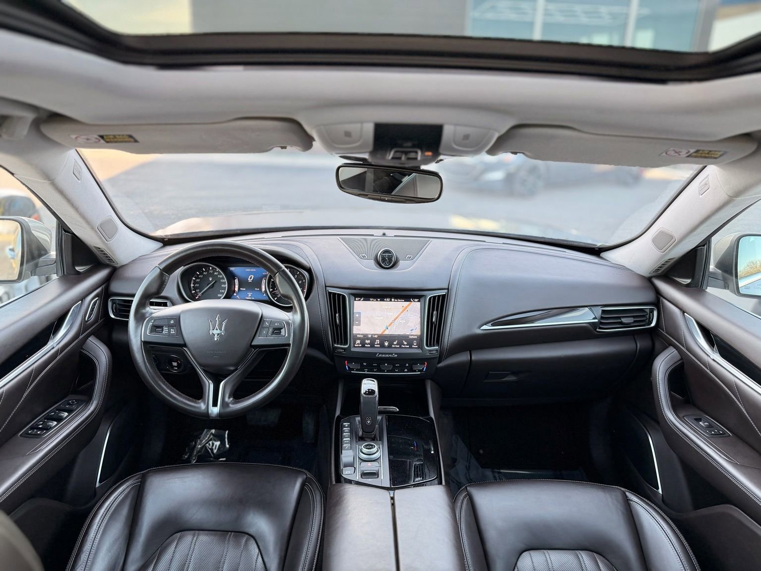 Used 2019 Maserati Levante image 32