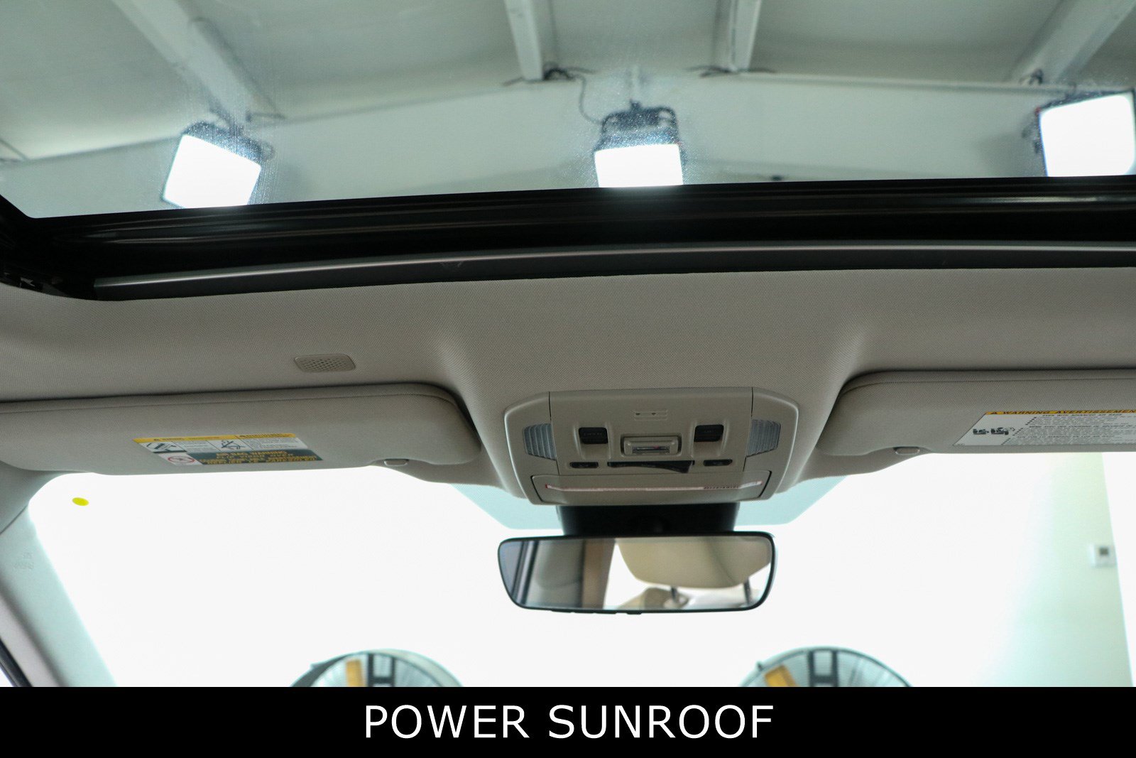 Used 2022 Toyota Highlander XLE FWD image 21