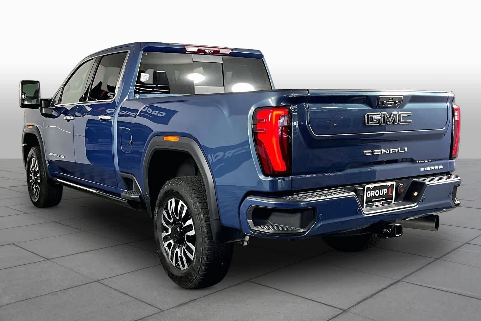 Certified 2024 GMC Sierra 2500 Denali Ultimate AWD/4WD image 12