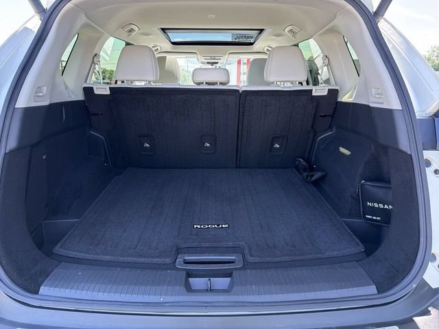 Certified 2023 Nissan Rogue SV w/ SV Premium B Package AWD/4WD image 27