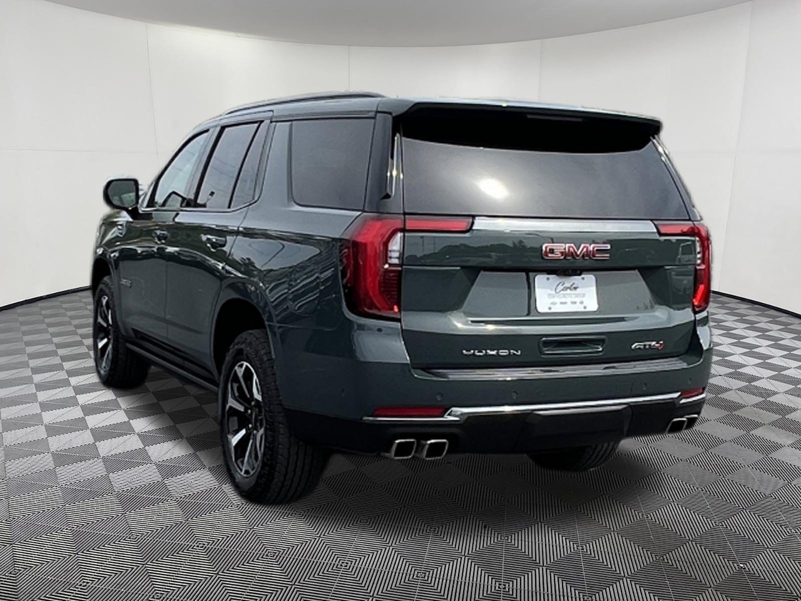 Used 2025 GMC Yukon AT4 w/ AT4 Premium Package AWD/4WD image 4