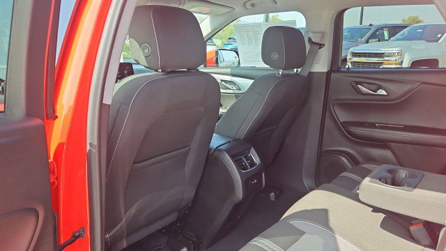 Used 2025 Chevrolet Blazer LT FWD image 20