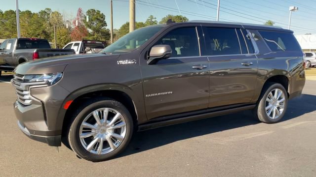 Used 2021 Chevrolet Suburban High Country w/ Premium Package RWD image 4