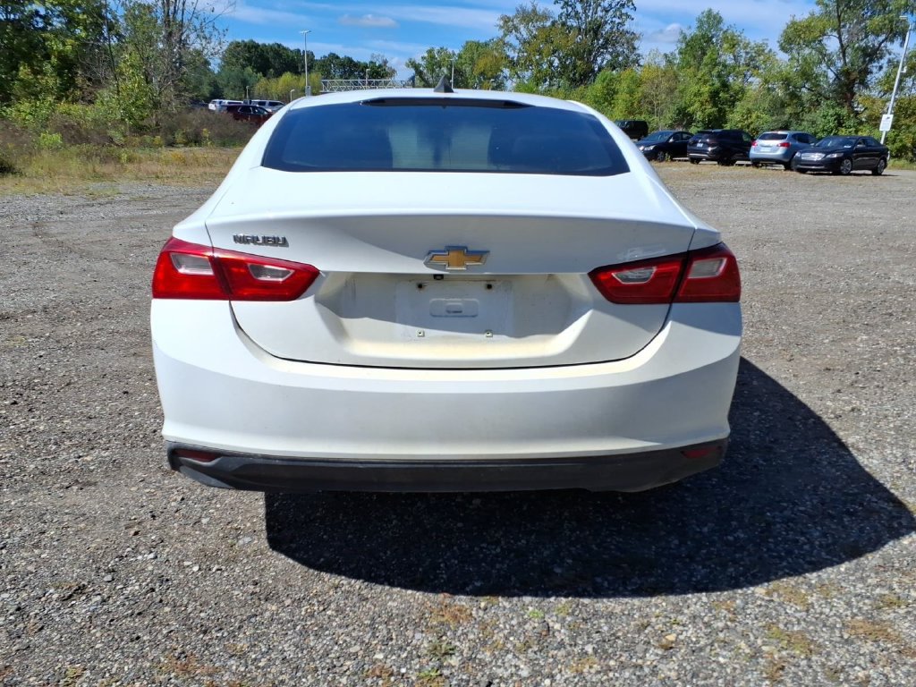 Used 2017 Chevrolet Malibu LS FWD image 17