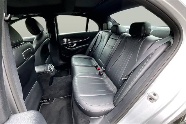 Used 2019 Mercedes-Benz E 300 4MATIC image 25