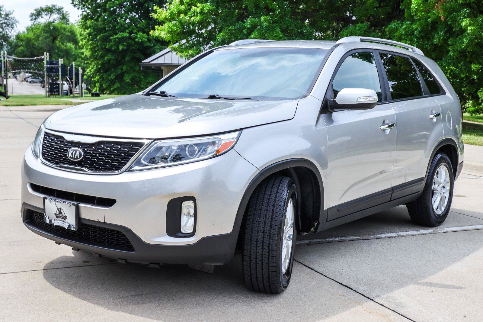 Used 2015 Kia Sorento LX FWD image 3