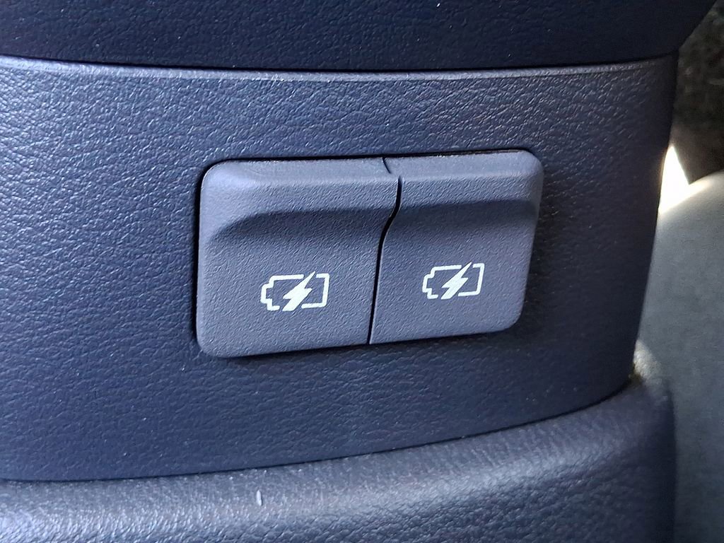 Used 2025 Nissan Kicks Play S image 11