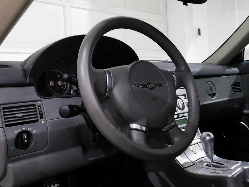 Used 2005 Chrysler Crossfire Limited RWD image 49