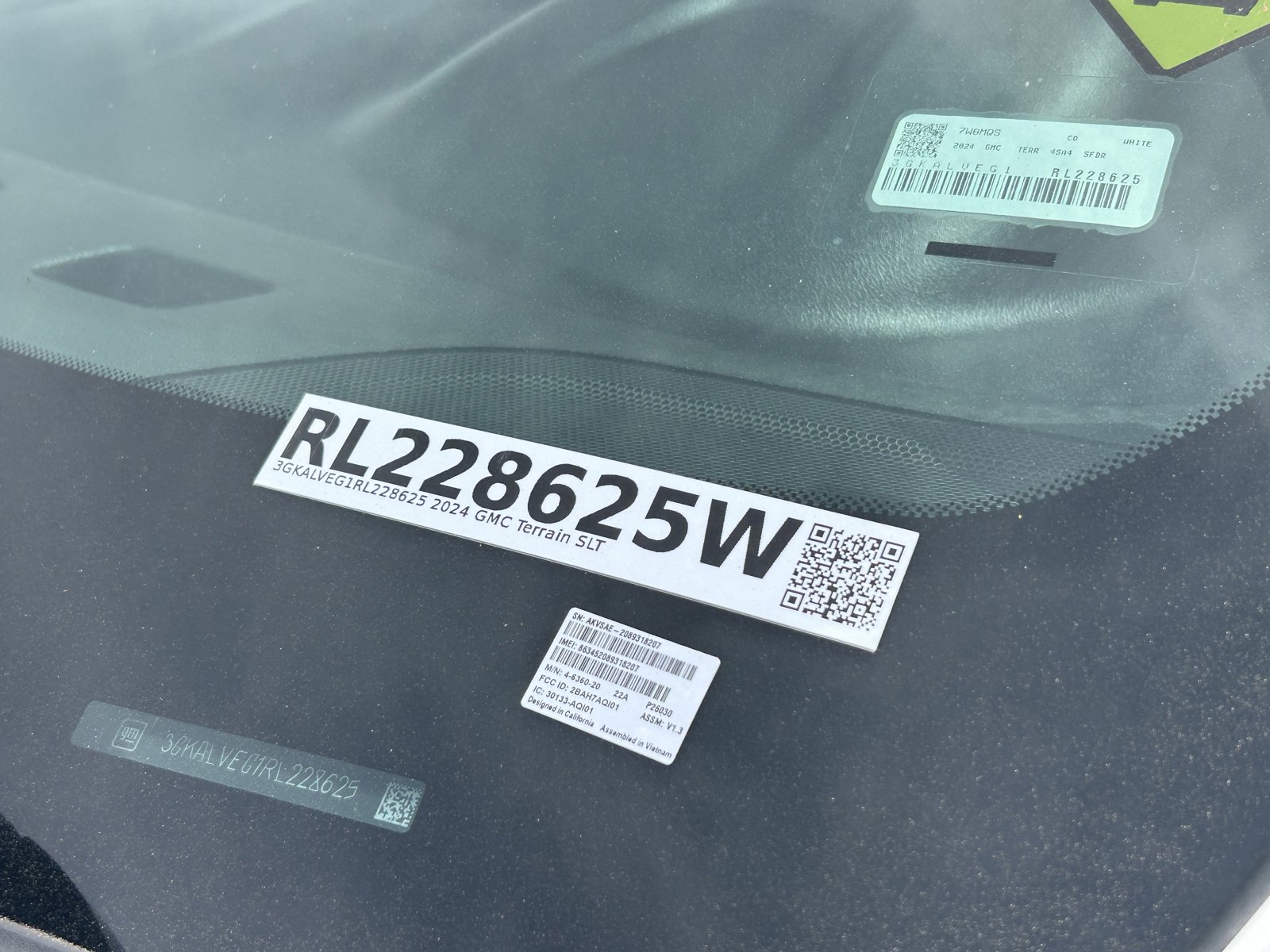 Certified 2024 GMC Terrain SLT AWD/4WD image 33