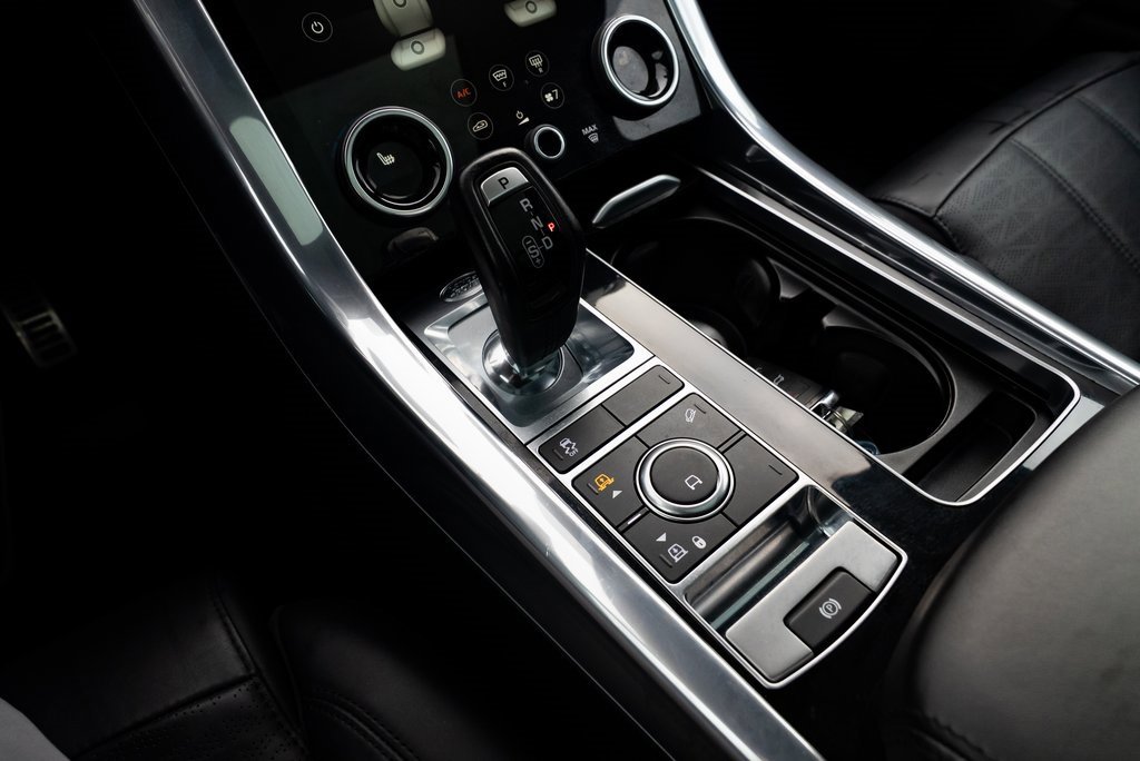 Used 2018 Land Rover Range Rover Sport HSE Dynamic image 17