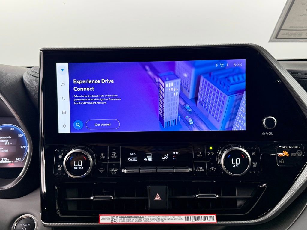 Used 2026 Toyota Highlander Platinum image 31